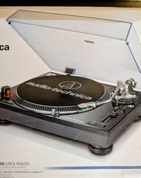 Audio-Technica Professional Turntable