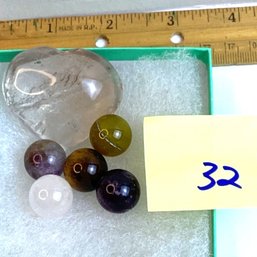 LOT 32, Rocks/crystals, Clear Quartz Heart With Mini Spheres