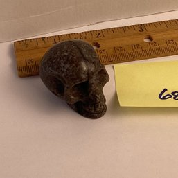 LOT 68, Rocks/crystals, Carved Yooperlite Skull, 1 In., UV Reactive