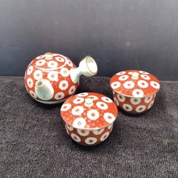 Vintage Interesting Chinese Teapot And Two Covered Bowls