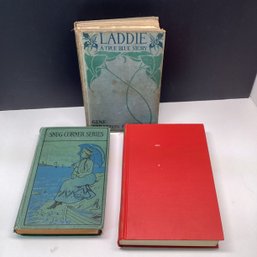 3 Books, 1913 Laddie, 1955 The Good Shepherd, And Snug Corner Series