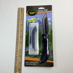 Brand New, Sealed Outdoor Edge EDC Folding Knife W/ 3 Extra Blades