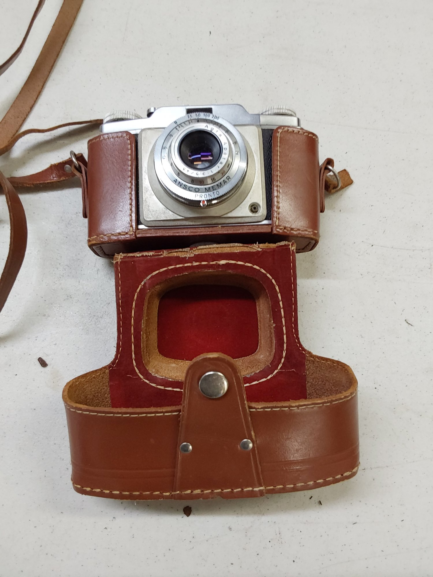 Vintage Ansco Camera In Case #3778 | Auctionninja.com