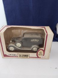 Ertl  32 Ford Panel Delivery Bank