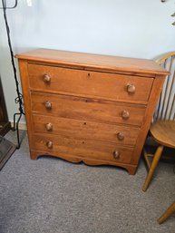 Pine 4 Drawer Dresser