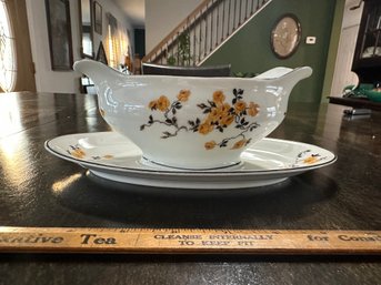 Antique Union T Made In Czechoslovakia China Plated Gravy Boat Exactly As Pictured