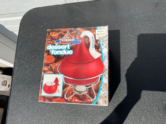 HERSHEY'S KISSES Dessert Milk Chocolate Fondue 2006 Set New In Box