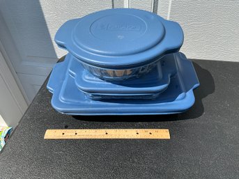 Set Of 3 Vintage Anchor Glass Baking Dishes With Lids