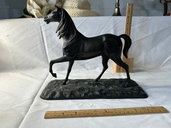 Vintage 1960s Horse Statue In Cast Iron Beautifully Crafted, High Quality Craftsmanship