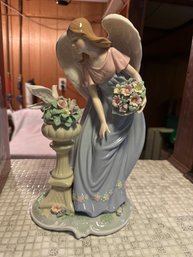 Beautiful 12 In Members Mark Hand Painted Porcelain Angel Holiday Collection 2006 In The Box Stunning