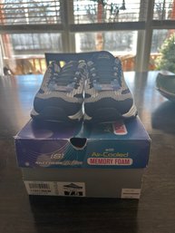 New Skechers DLites A New Leaf Slip On Mules Sneaker Womens 7.5 White Black Chunky