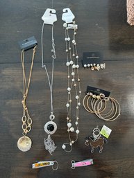 Lot Of Ladies Mixed New With Tags Fashion Jewelry Please See All Photos