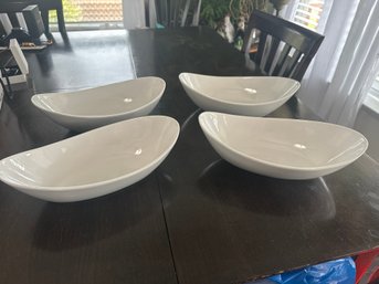 Set Of 4 Over And Back Sides White 12 In Serving Bowl Boat Shape