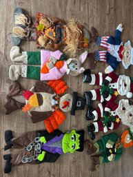 Collection Of Seasonal, Plush Fabric Decorations For Hanging On A Wall Or Door