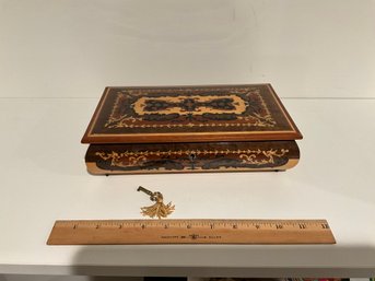 Vintage Footed Locking Wooden Jewelry Music Box Made In Italy