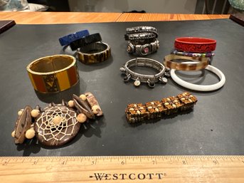 Estate Sale Jewelry Lot Of Ladies Fashion Bracelets See All Photos