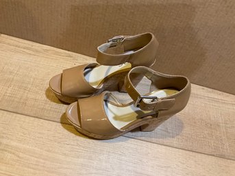 Michael Kors Patent Leather Tan/Toffee Cork Platforms  Size 7.5