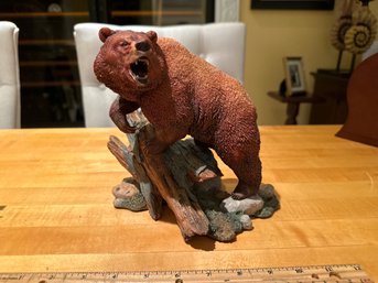 Danbury Mint 'Heavyweight Champ' By Nick Bibby Grizzly Bear Statue