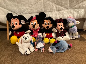 Lot Of Vintage Assorted Disney Plush Stuffed Animals, Minnie Mouse Mickey Mouse, Disney World, Disneyland
