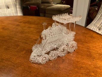 HAND BLOWN SPUN GLASS TRAIN STEAM ENGINE WITH GOLD ACCENTS