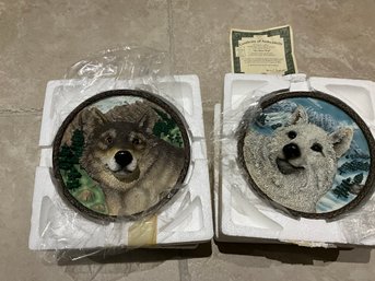 Set Of 2 The Wolf Faces Of The Wild Bradford Exchange Vintage 3-D Collectors Plate