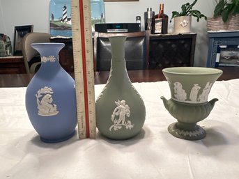 Three Very Nice Vintage Pieces Of Wedge-wood Pottery