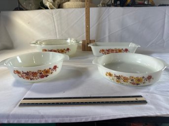 Vintage Anchor Hocking Lot With The Autumn Daisies Pattern