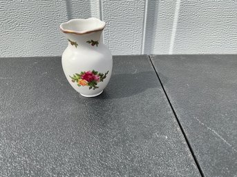 Royal Albert Old Country Roses 3.5' Vase