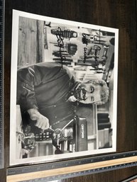 BOB VILA AUTOGRAPH SIGNED B&W 8X10 PHOTO THIS OLD HOUSE SIGNED IN PERSON