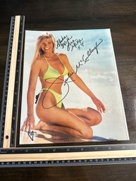 Julie McCullough Signed In Person Autograph 8x10 Glossy Photo