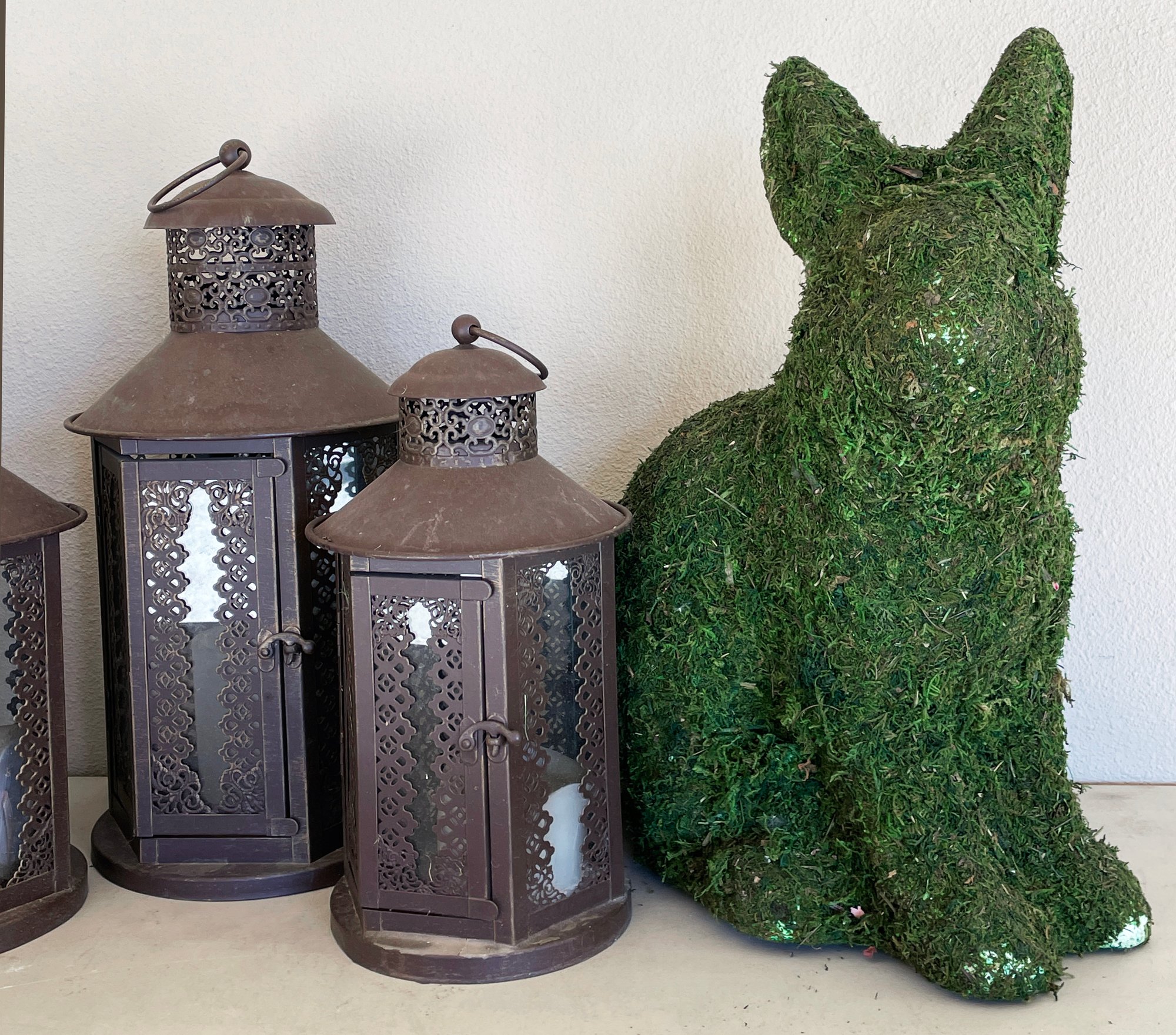 Garden Decor Including Moss Rabbit Statue #30078 | Auctionninja.com