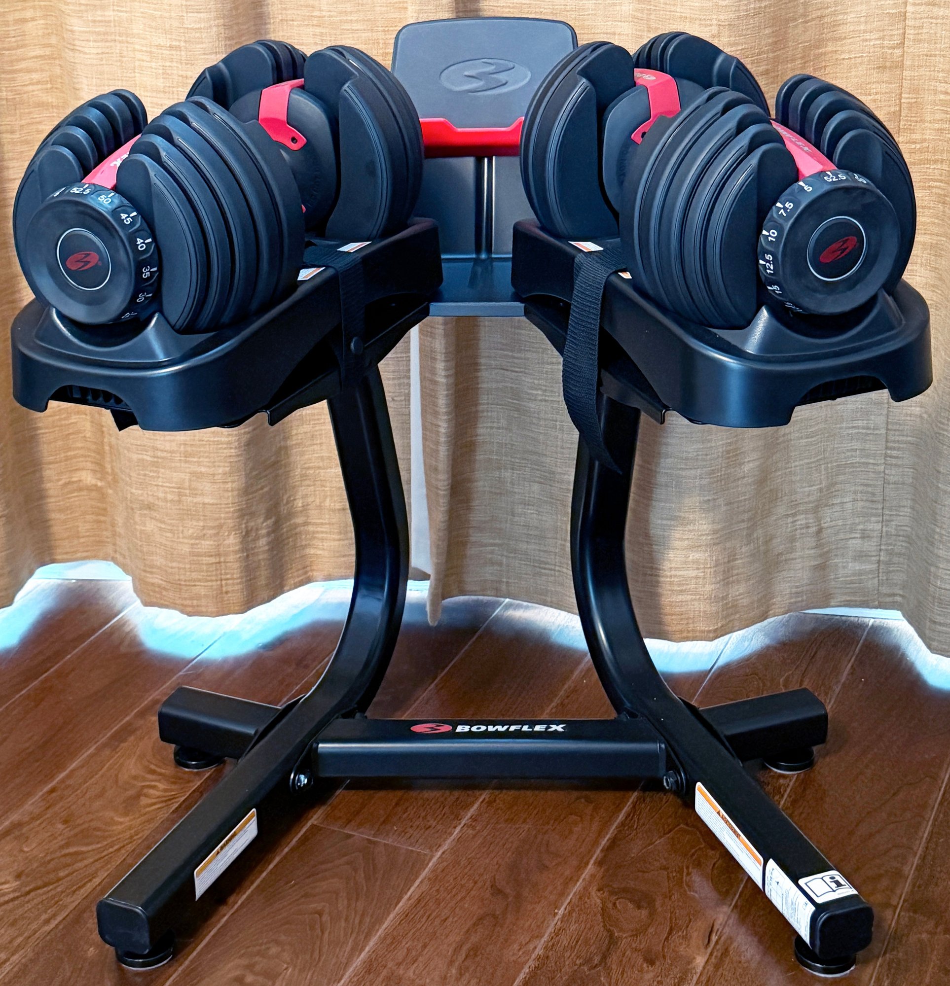 Standing Bowflex Bowflex SelectTech Dumbbell Stand With Media Rack & Bowflex SelectTech ...