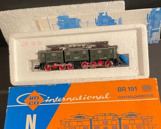 Early ROCO Elektrolokomotive #02155A - BR 191 - N Scale Model Train In Original Packaging - Austria
