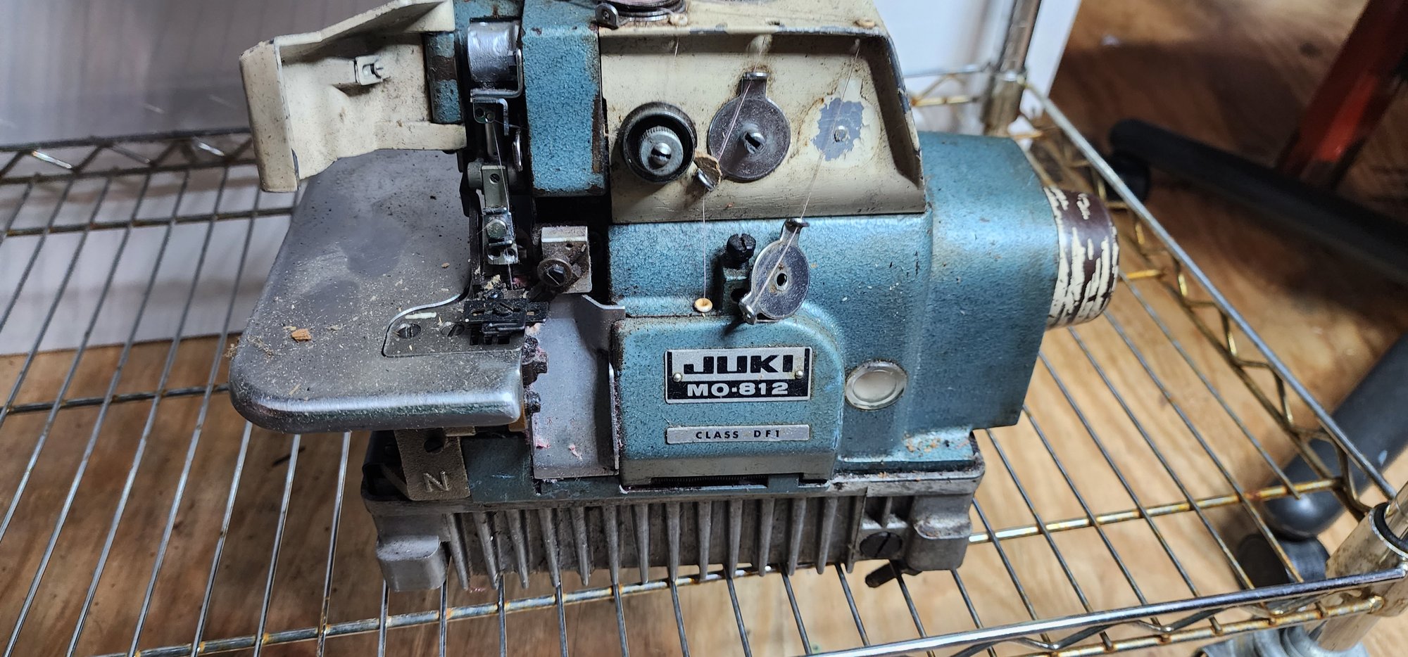 Juki Mo-812 Industrial Blind Stitch Sewing Machine Head. Turns