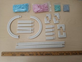 Martha Stewart Knit & Weave Loom Kit With Pegs And Connectors, 90 Pieces