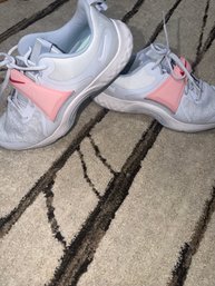 New Womens  Nike Running Shoes