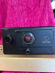 Vintage Hallicrafters Co. Radio