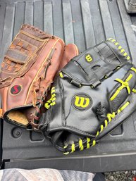 Spalding And Wilson Baseball Gloves