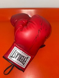 Autographed Sugar Ray Leonard Gloves
