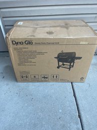 Dyna-Glo Heavy Duty Charcoal  Grill  New! Unopened Box