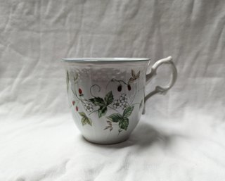 Mikasa Antique Green Mug With Floral Design