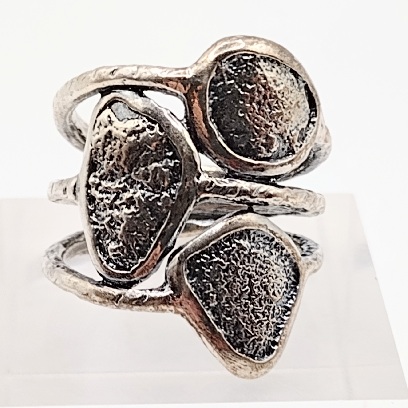 PZ Sterling Silver 3-band Ring SZ 7 6.3G #140964 | Auctionninja.com