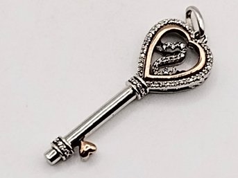 JWBR 10K Sterling Silver Multi Stone Heart Key Pendant 3.3G