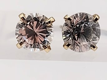 A Gold Over Sterling Silver Stud Earrings 1.4G