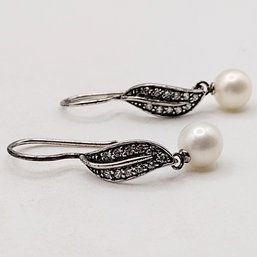 A Sterling Silver Multi Stone Pearl Dangle Hook Earrings 2.8G