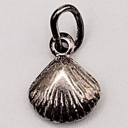 Sterling Silver Sea Shell Charm 0.8G