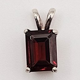 TI Sterling Silver Garnet Pendant 1G