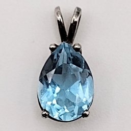 Sterling Silver Topaz Pendant 1.1G