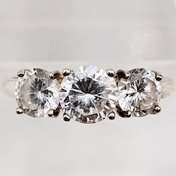 Ross Simons Sterling Silver CZ Multi Stone Ring SZ 9 2.7G