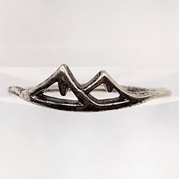 Boma Sterling Silver Mountain Range Ring SZ 8 1.2G